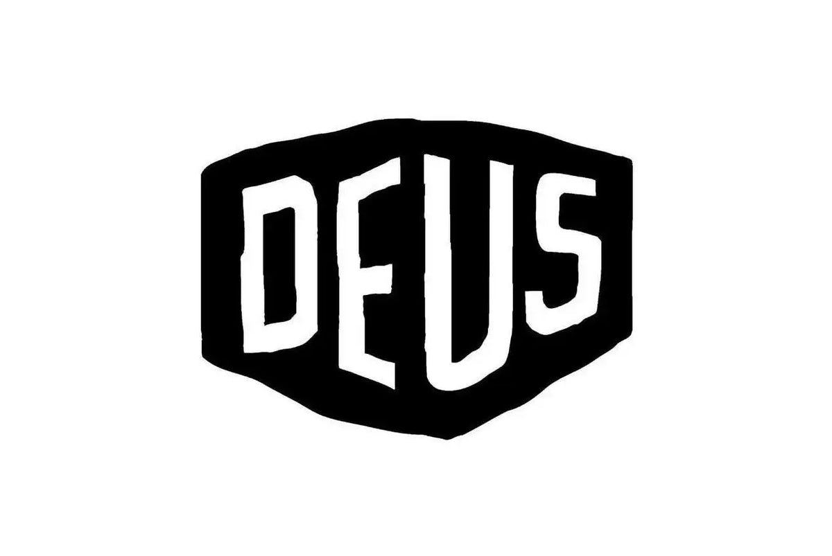 Deus Ex Machina homme — Klubb