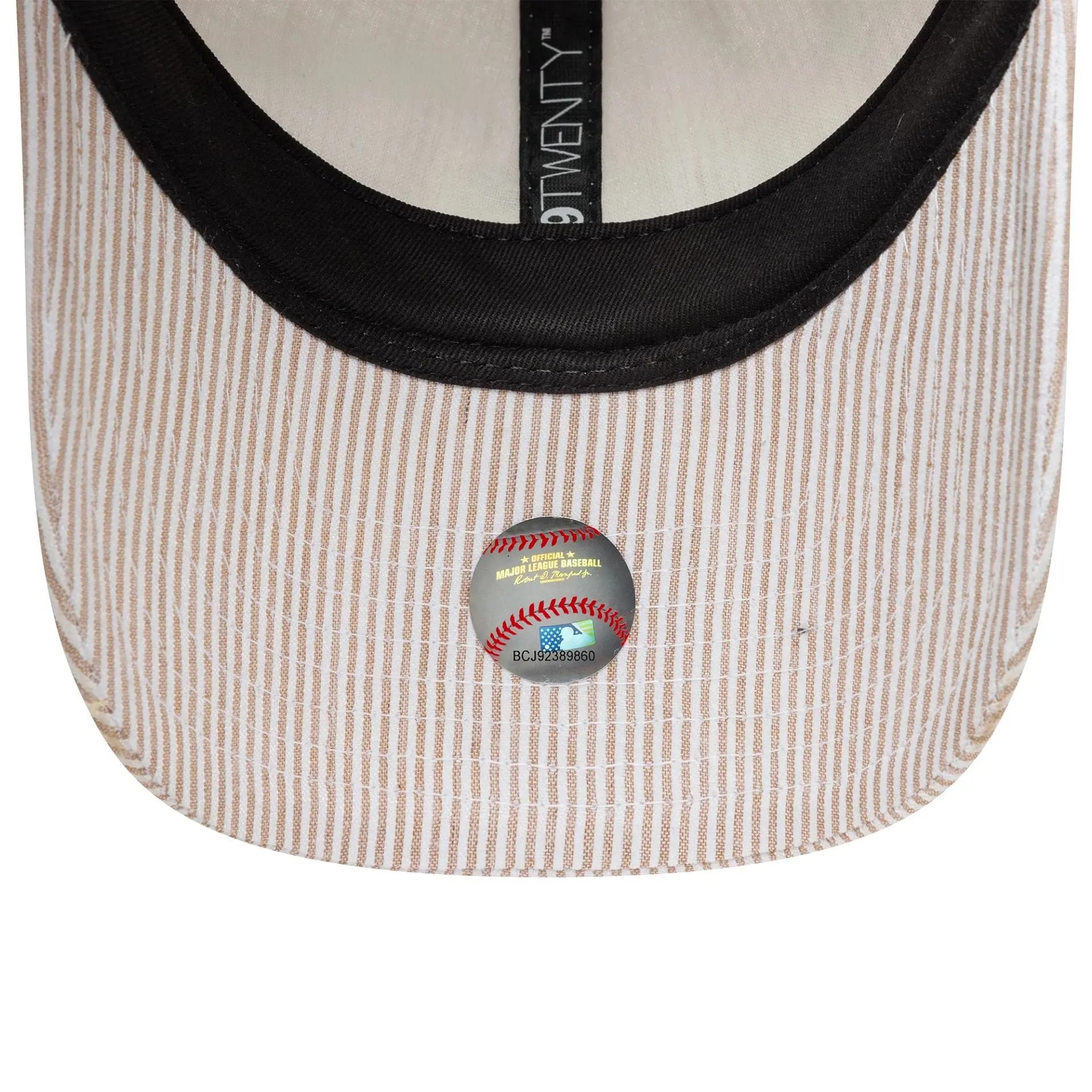 Casquette 9Twenty Yankees seersucker beige - dessus visière courbée