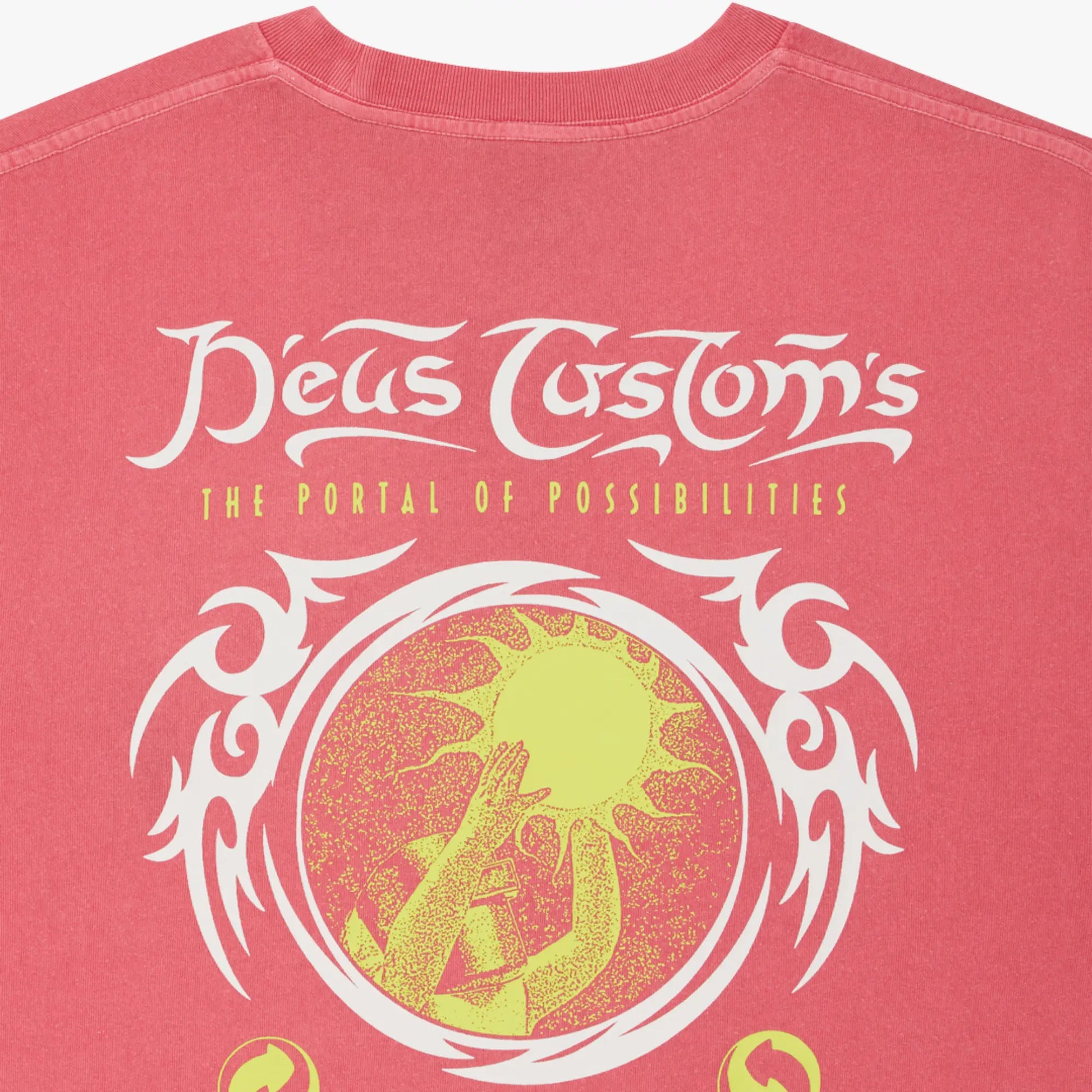T-shirt Out Of Reach - Deus Ex Machina - détail 4