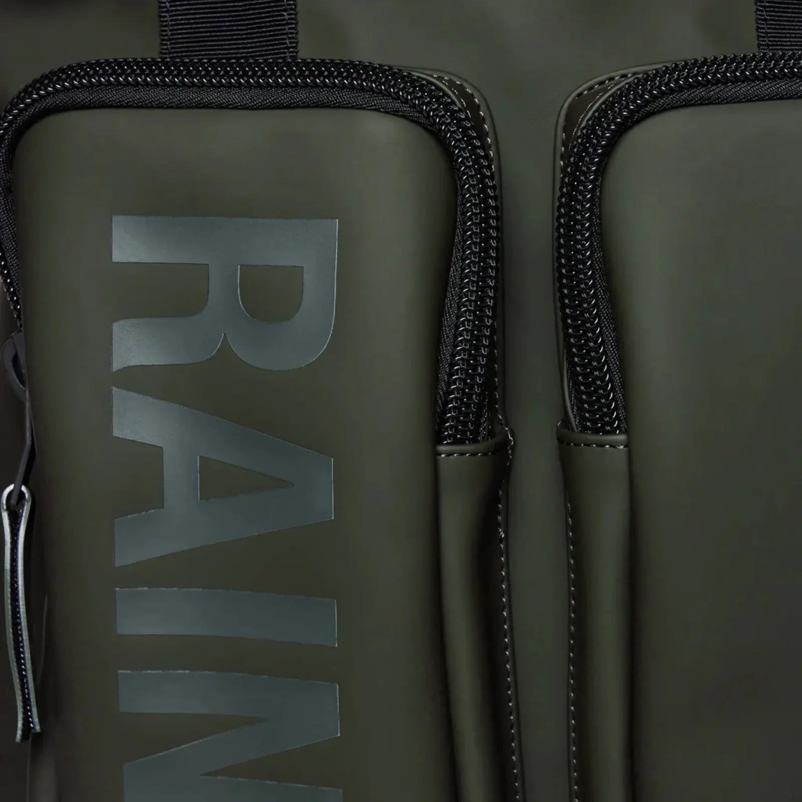 Texel Tote Backpack Green Rains porté épaule - Klubb Le Mans