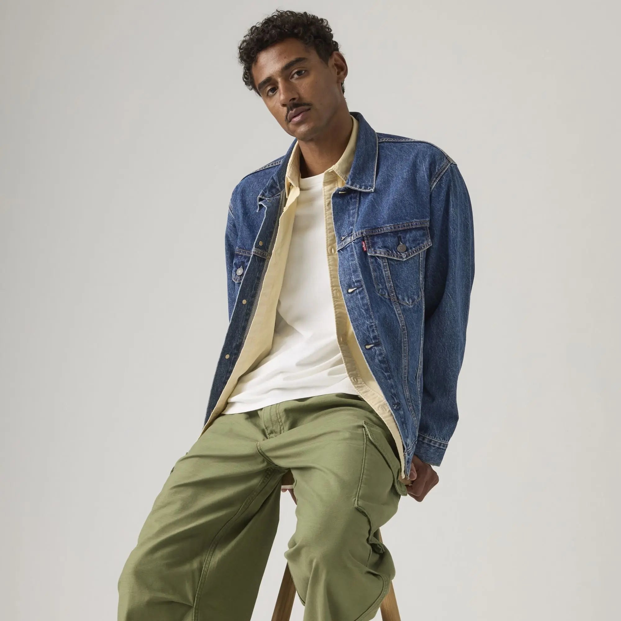 Veste Levi's Trucker Relaxed Fit Million Dollar portée assise, coupe relaxed et patte de boutonnage