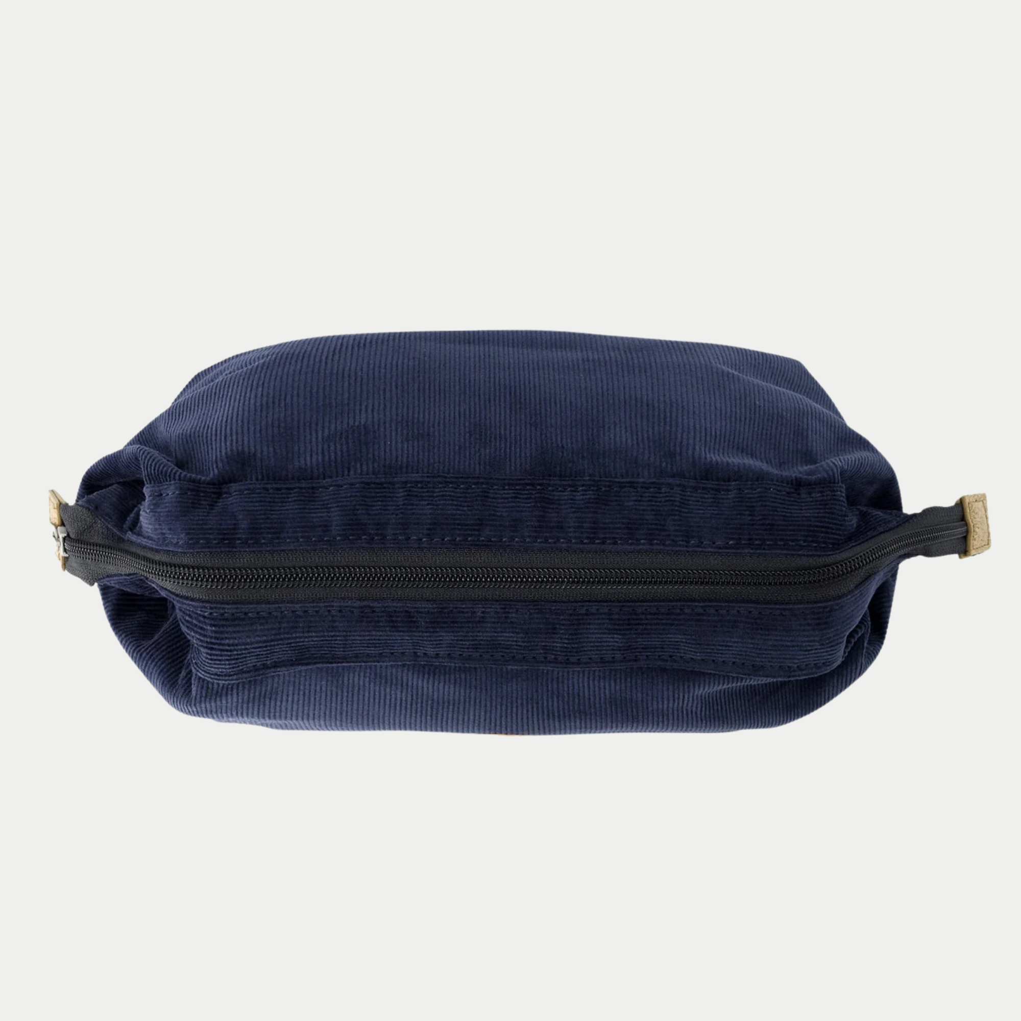 Trousse de toilette Faguo velours côtelé bleu marine vue de dessus, zip noir fermé sur toute la longueur