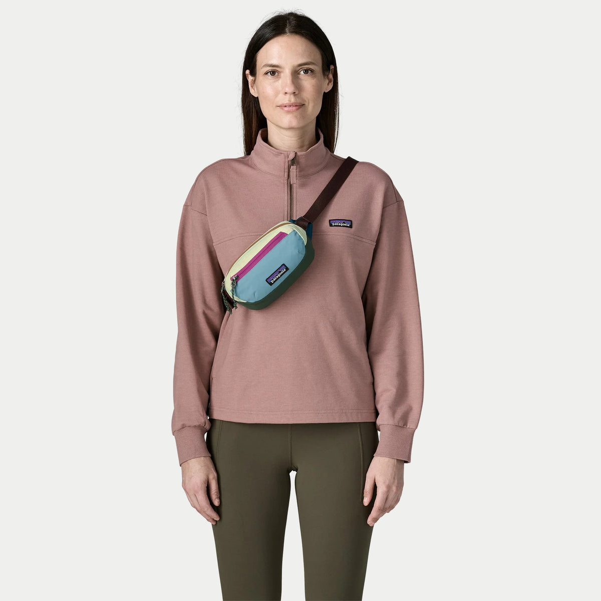 Banane Terravia Mini Hip Patagonia patchwork portée en bandoulière, en travers du buste