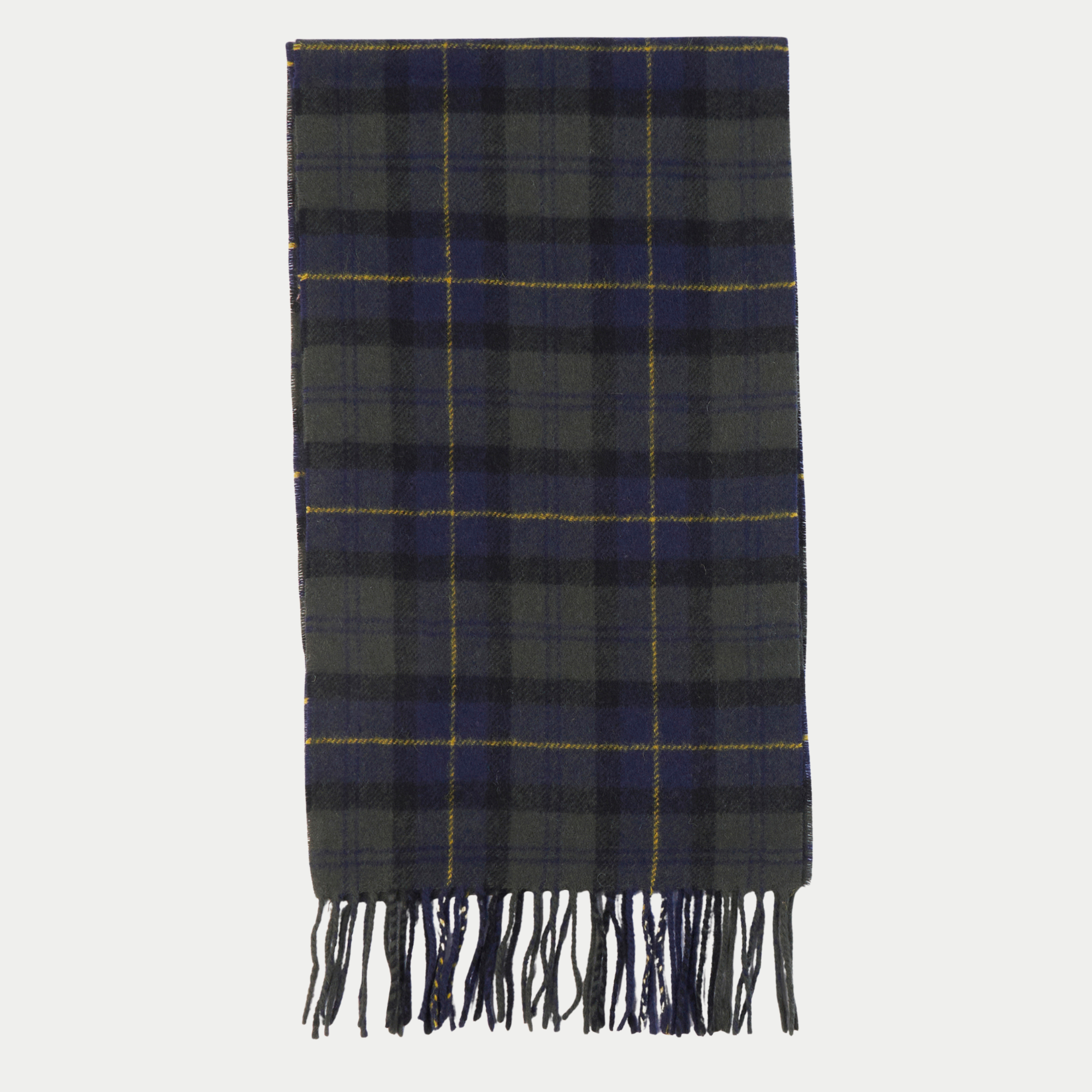 Écharpe tartan Barbour à plat : larges carreaux vert foncé et marine, filets moutarde, franges sombres.