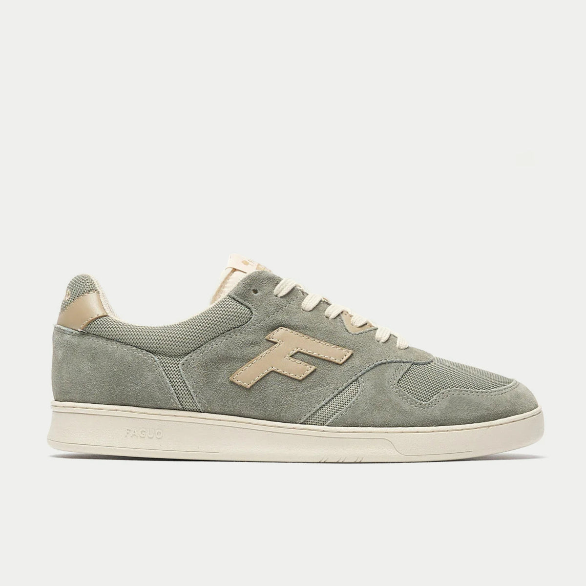 Baskets Palmer kaki Faguo - profil extérieur, daim et toile maillée, semelle crème