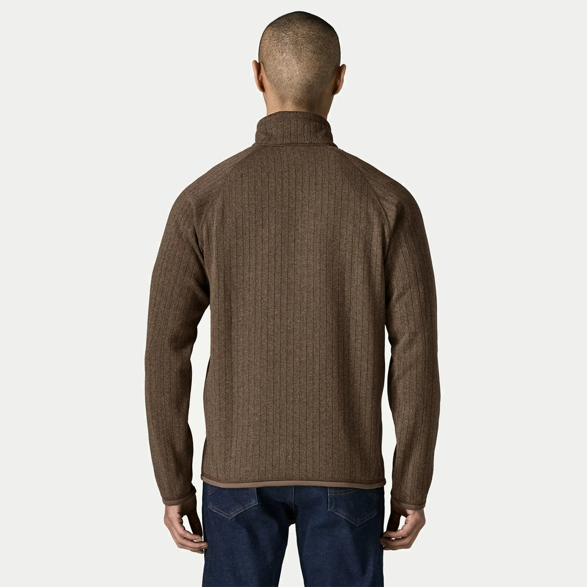 Dos de la polaire Better Sweater Marlow Brown Rib Knit Patagonia, côtes verticales et empiècements raglan