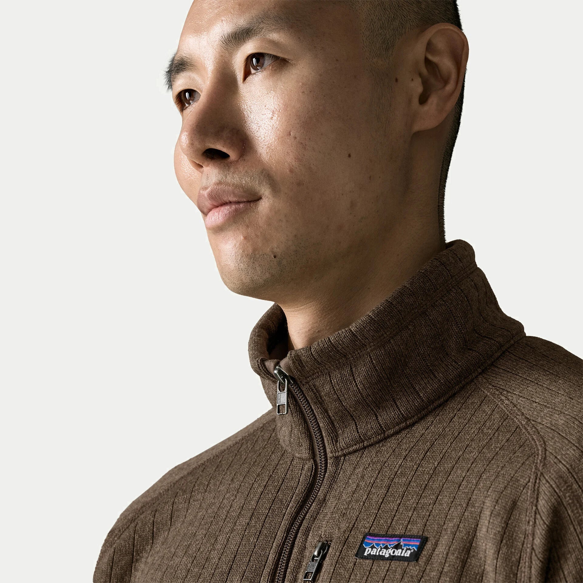 Col montant de la polaire Better Sweater Marlow Brown Patagonia, tirette de zip et étiquette de marque