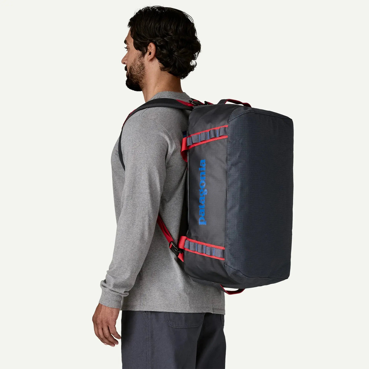 Black Hole Duffel 40l - Smolder Blue / Amanita Red - Patagonia - détail 2