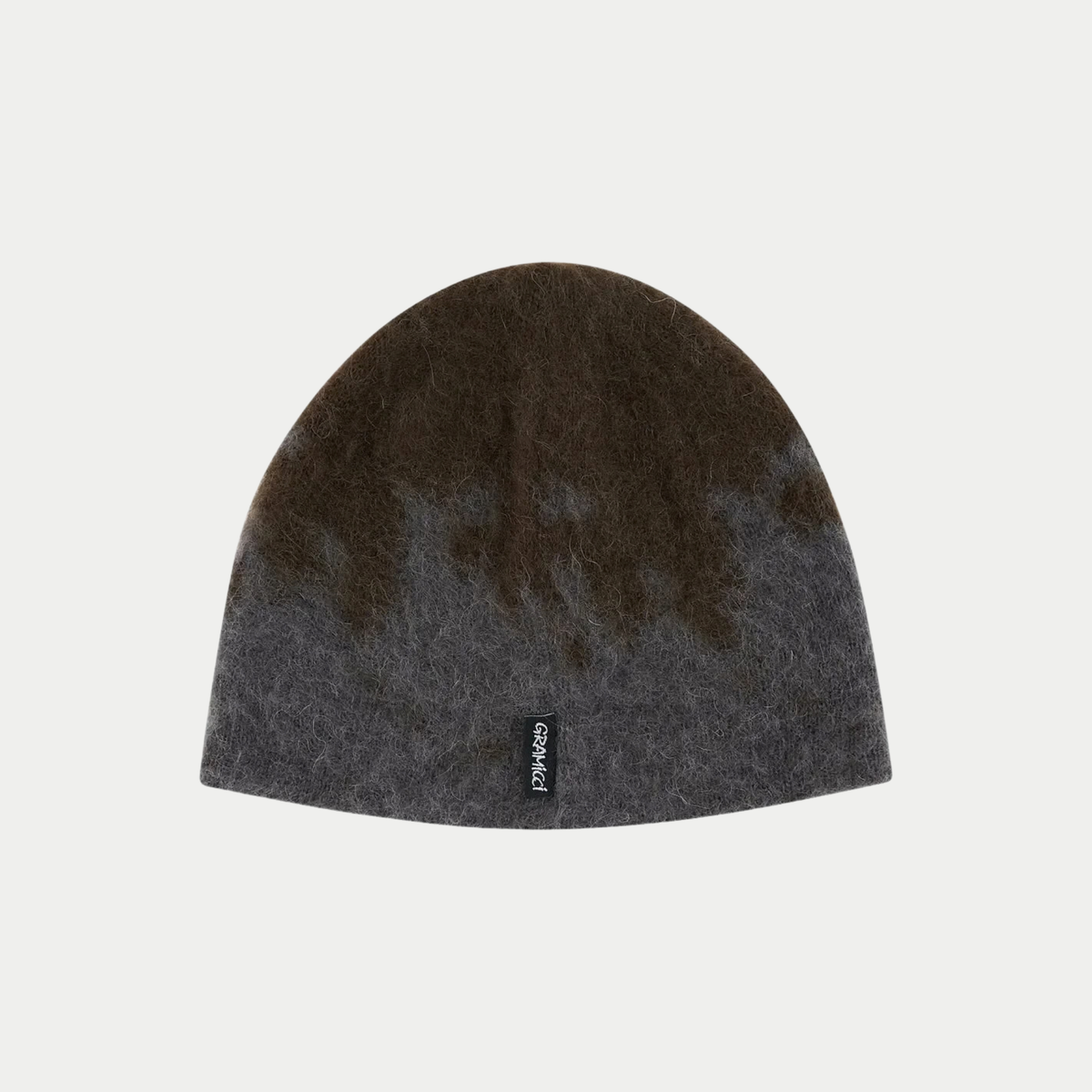 Bonnet en Mohair Slate Gramicci - packshot de dos, étiquette tissée sur le bord