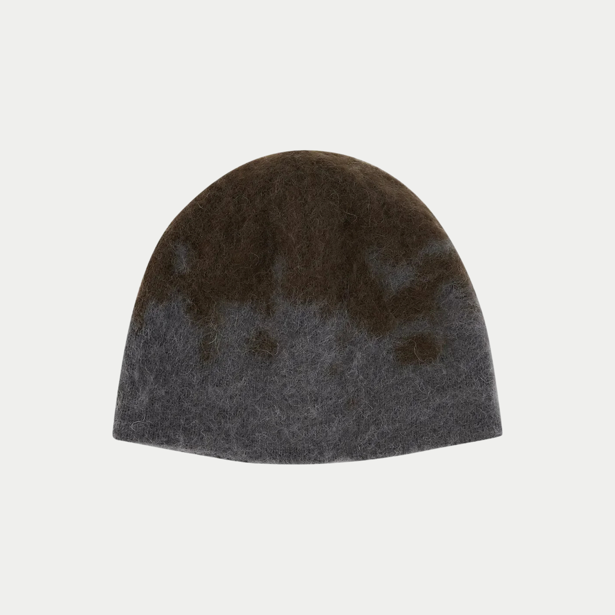 Bonnet en Mohair Slate Gramicci - packshot de face, dégradé gris ardoise et brun foncé