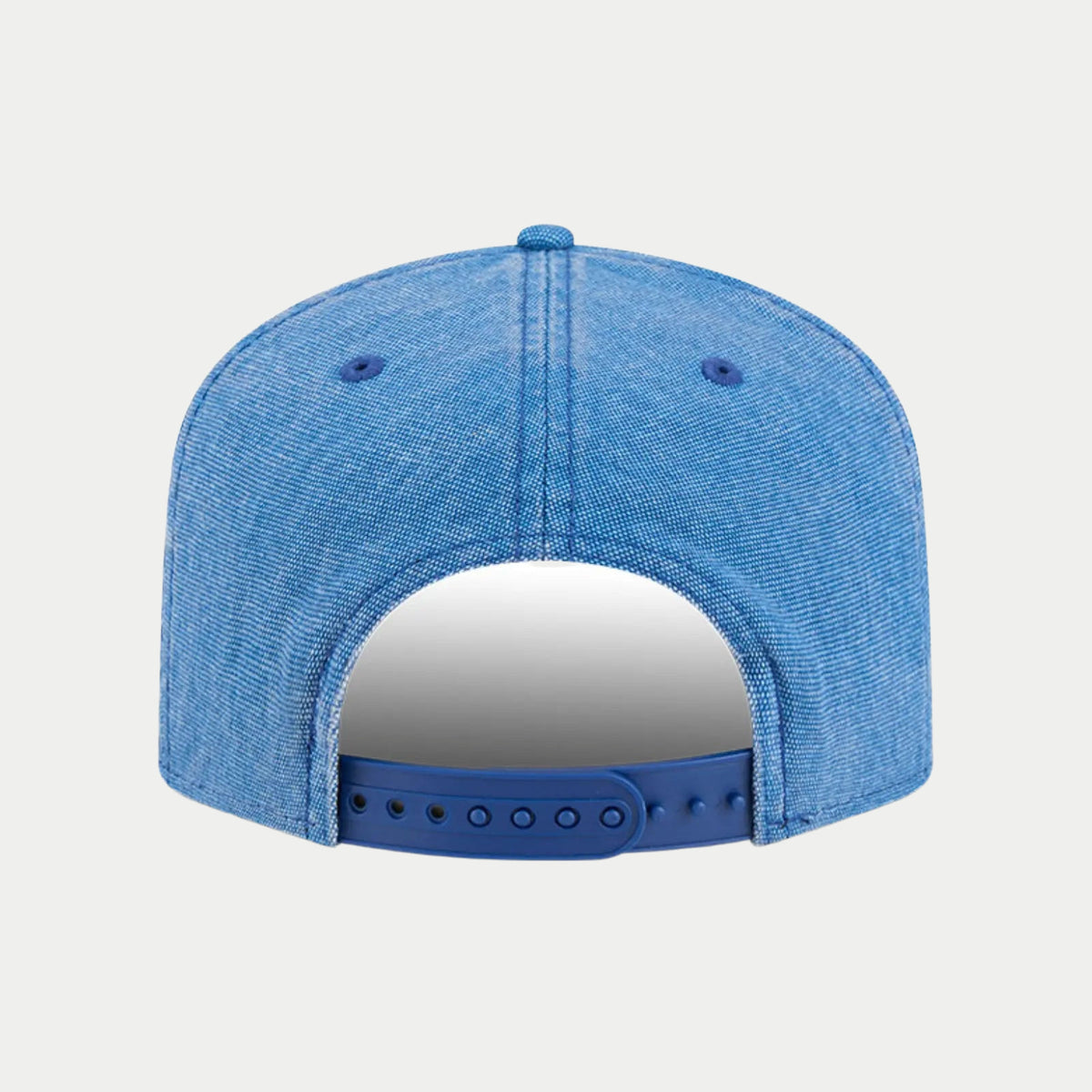 Dos de la casquette 19Twenty New York Mets : ouverture snapback et sangle plastique bleue crantée à picots