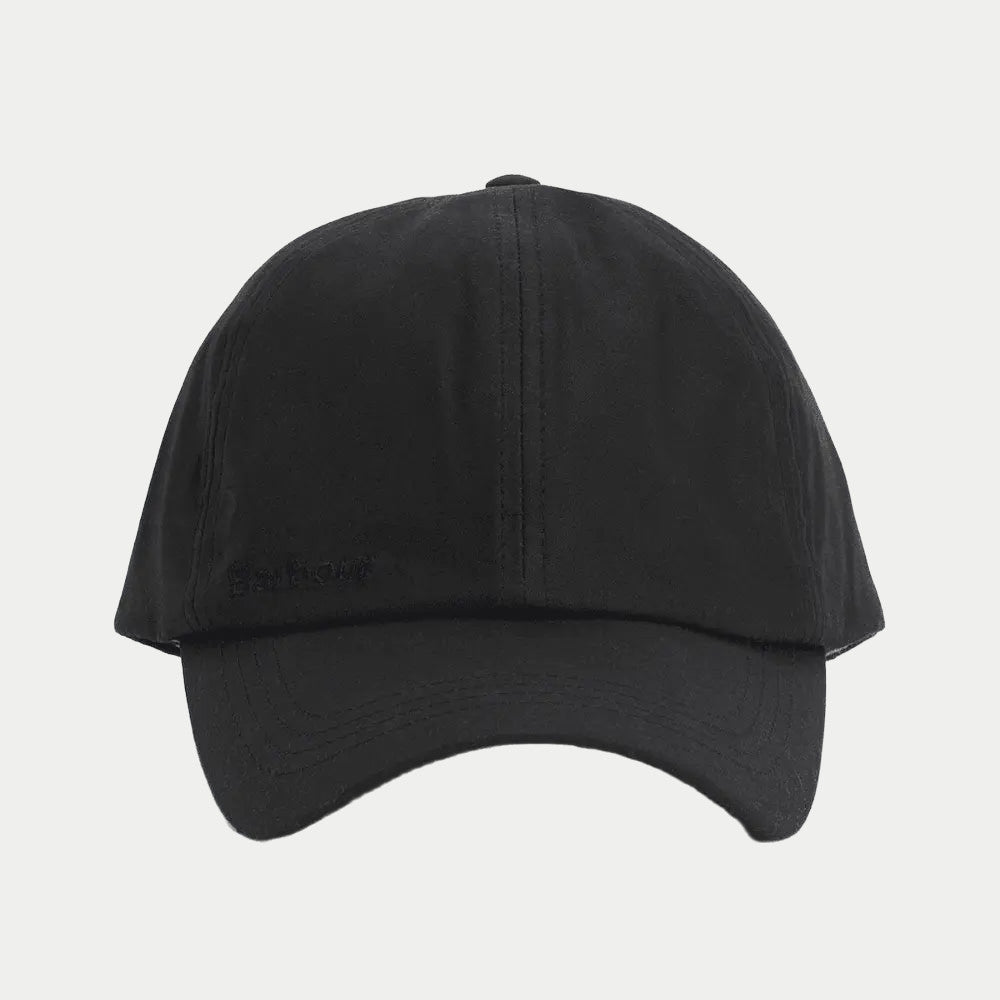 Casquette Wax Sports noire Barbour - vue de face, broderie ton sur ton au-dessus de la visière