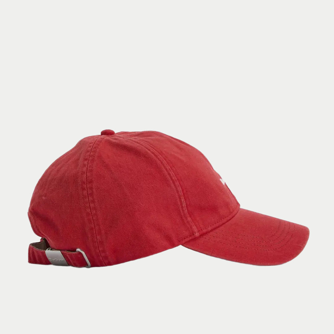 Profil droit de la casquette Cascade Lava, calotte basse et visière nettement incurvée