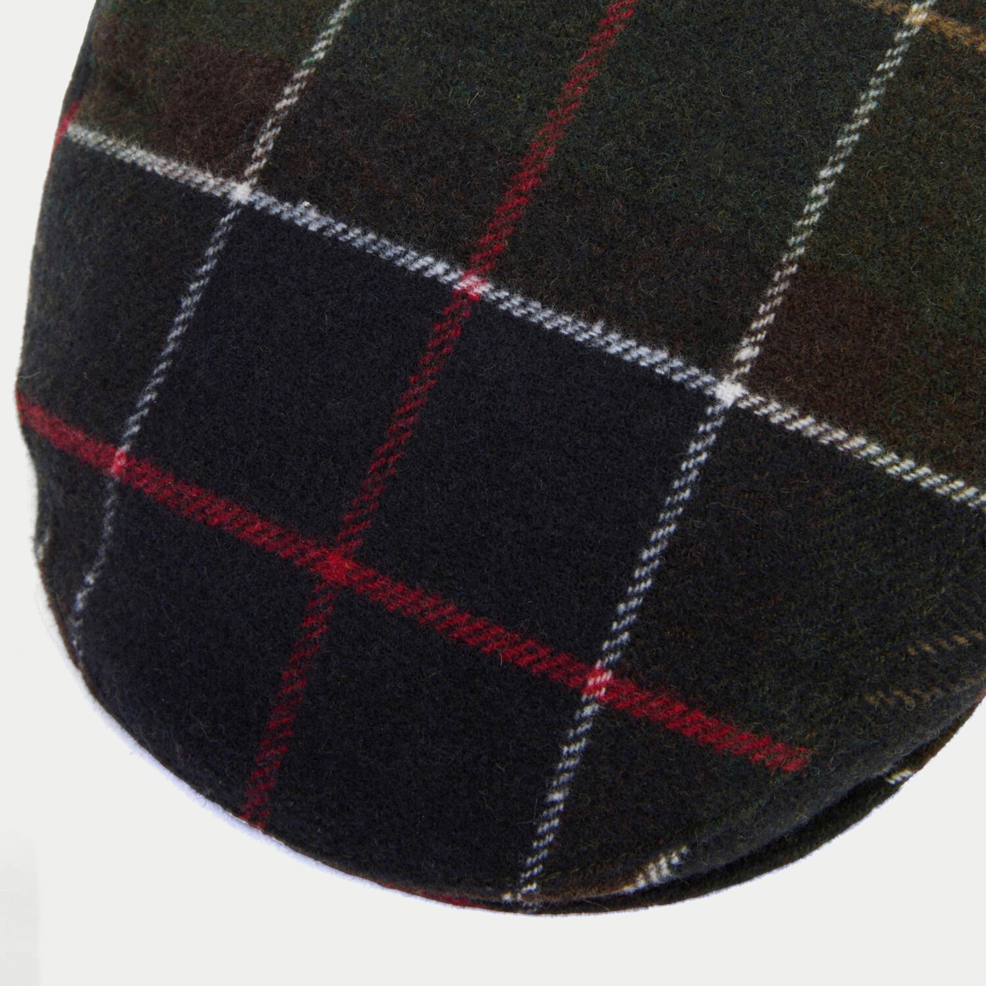 Casquette plate Gallingale tartan Barbour - gros plan sur le motif tartan vert, marine et rouge