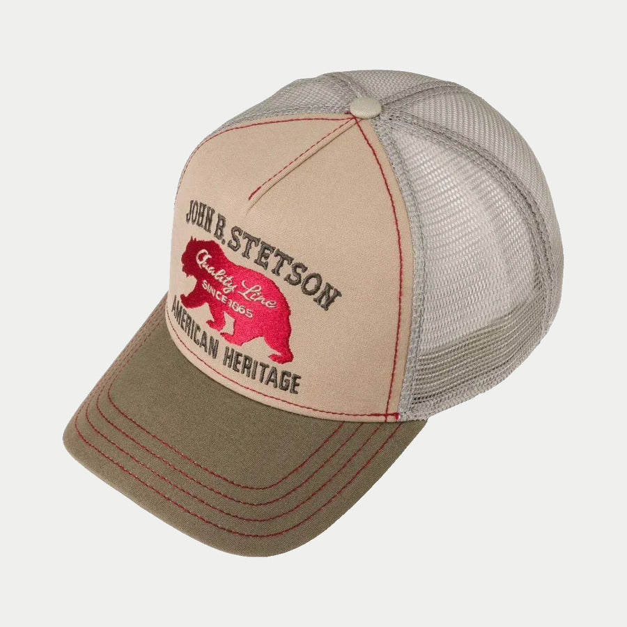 Casquette trucker Bear Stetson de trois quarts avant, panneau beige, filet gris et bouton de calotte assorti