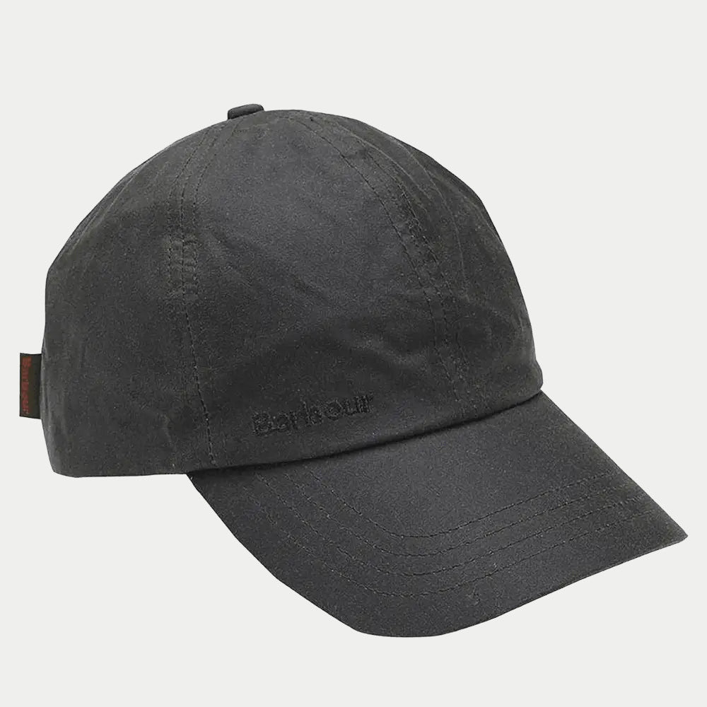 Casquette Wax Sage de trois quarts, coton huilé foncé et étiquette tissée sur le côté