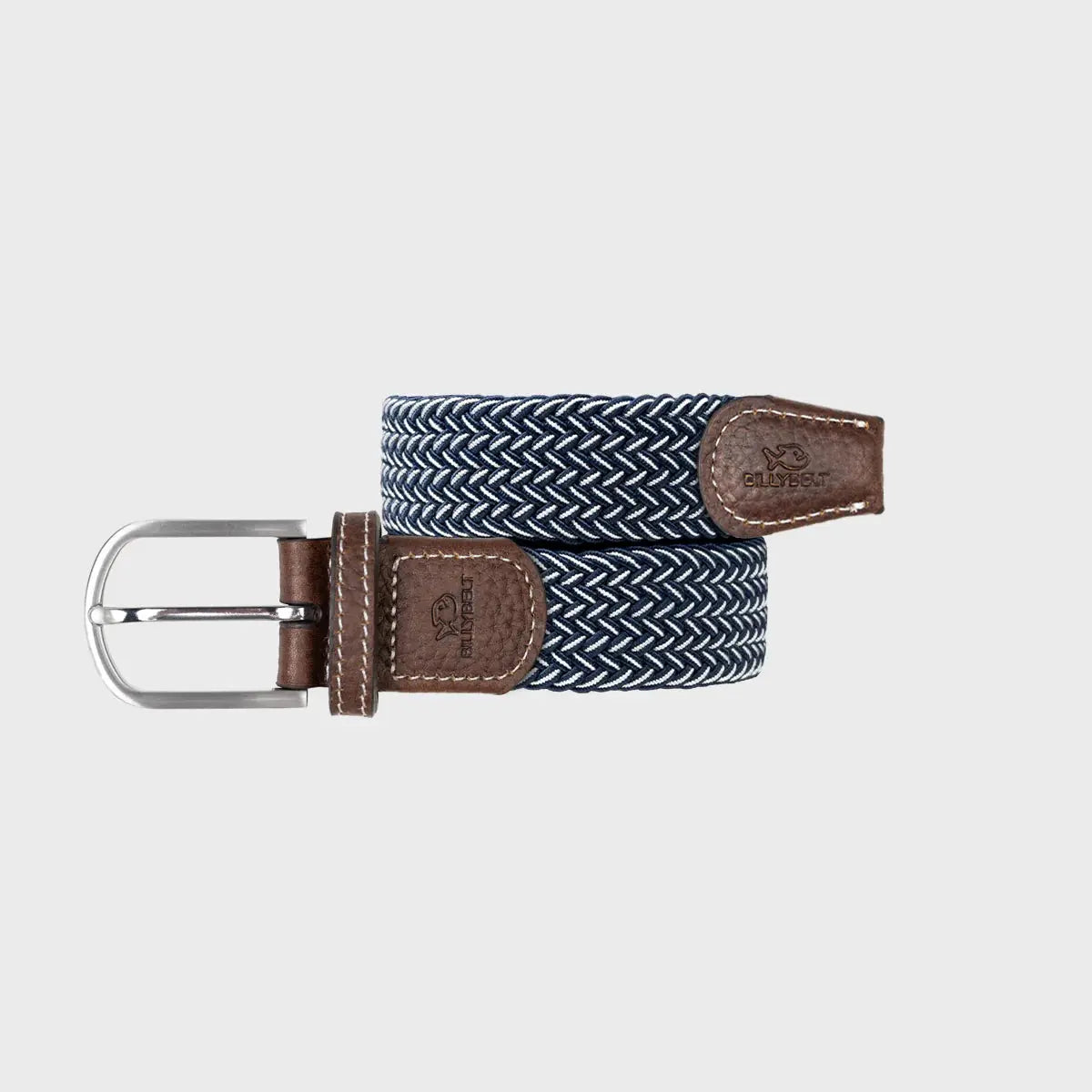 Ceinture Bogota enroulée : fins chevrons bleu marine et blanc alternés, boucle argent poli et embouts de cuir brun