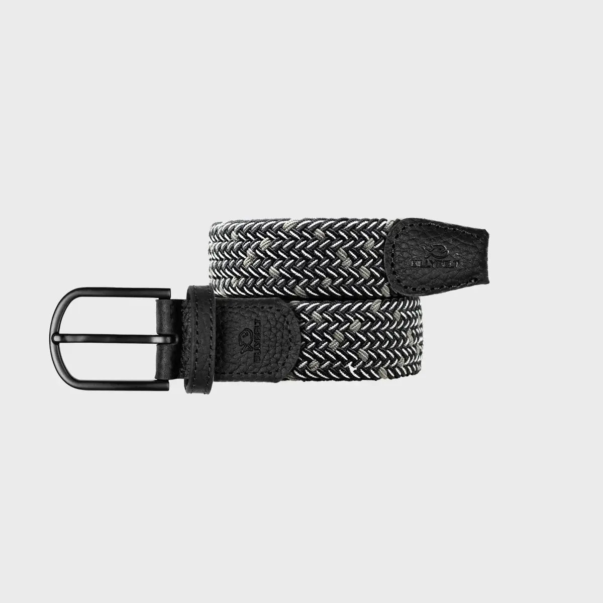 Ceinture tressée Kalta enroulée à plat, tresse élastique noire, blanche et gris-vert, cuir et boucle noirs.