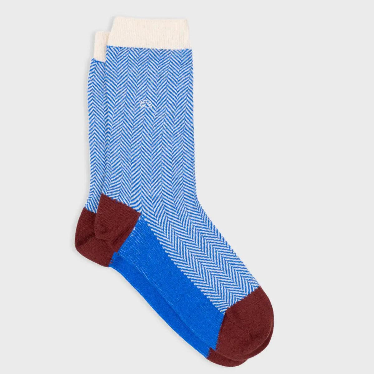 Chaussettes BillyBelt à chevrons bleu roi et écru à plat, bord-côte écru, talon et pointe bordeaux vif