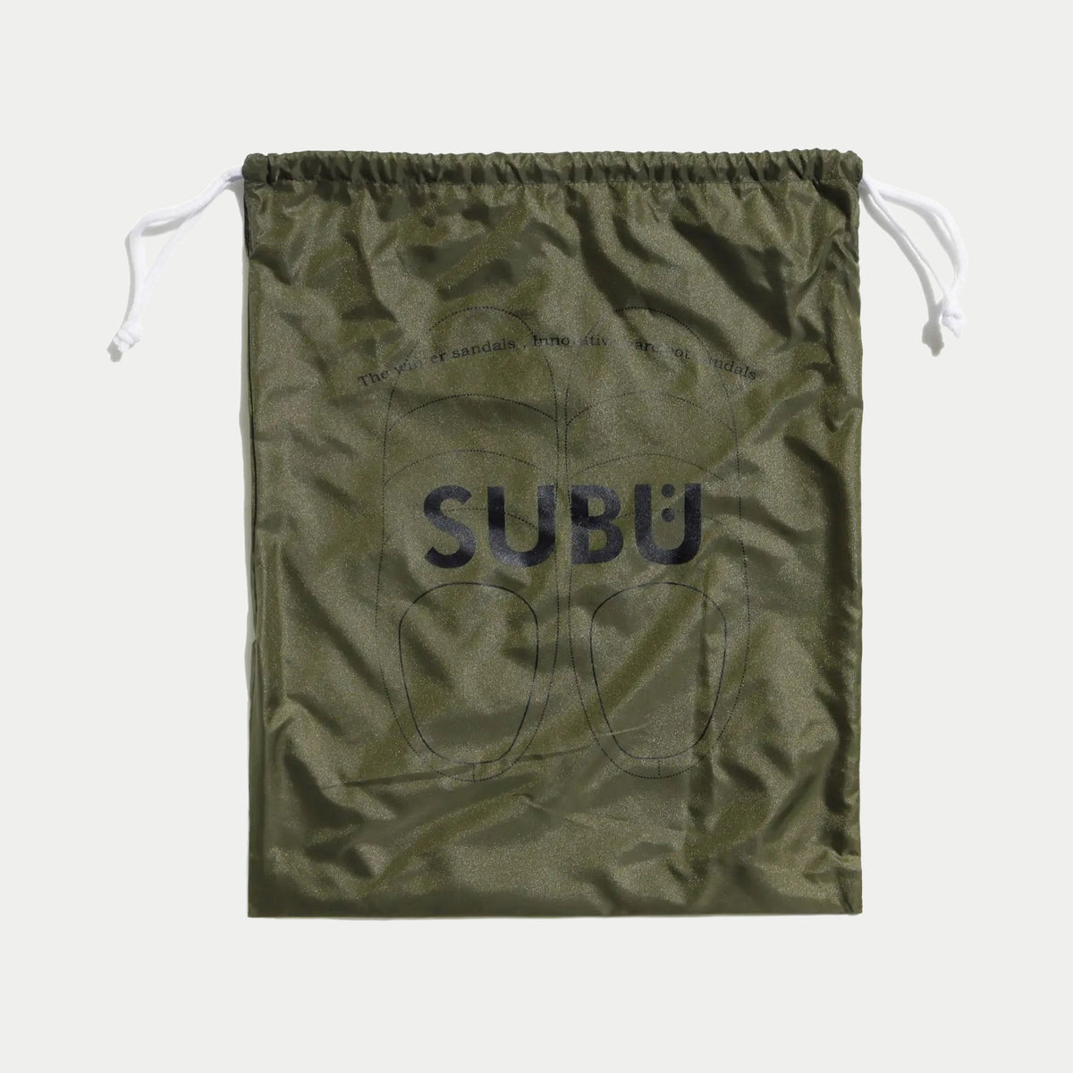 Pochon de rangement en nylon kaki à cordon blanc, logo SUBU et silhouettes de chaussons imprimées