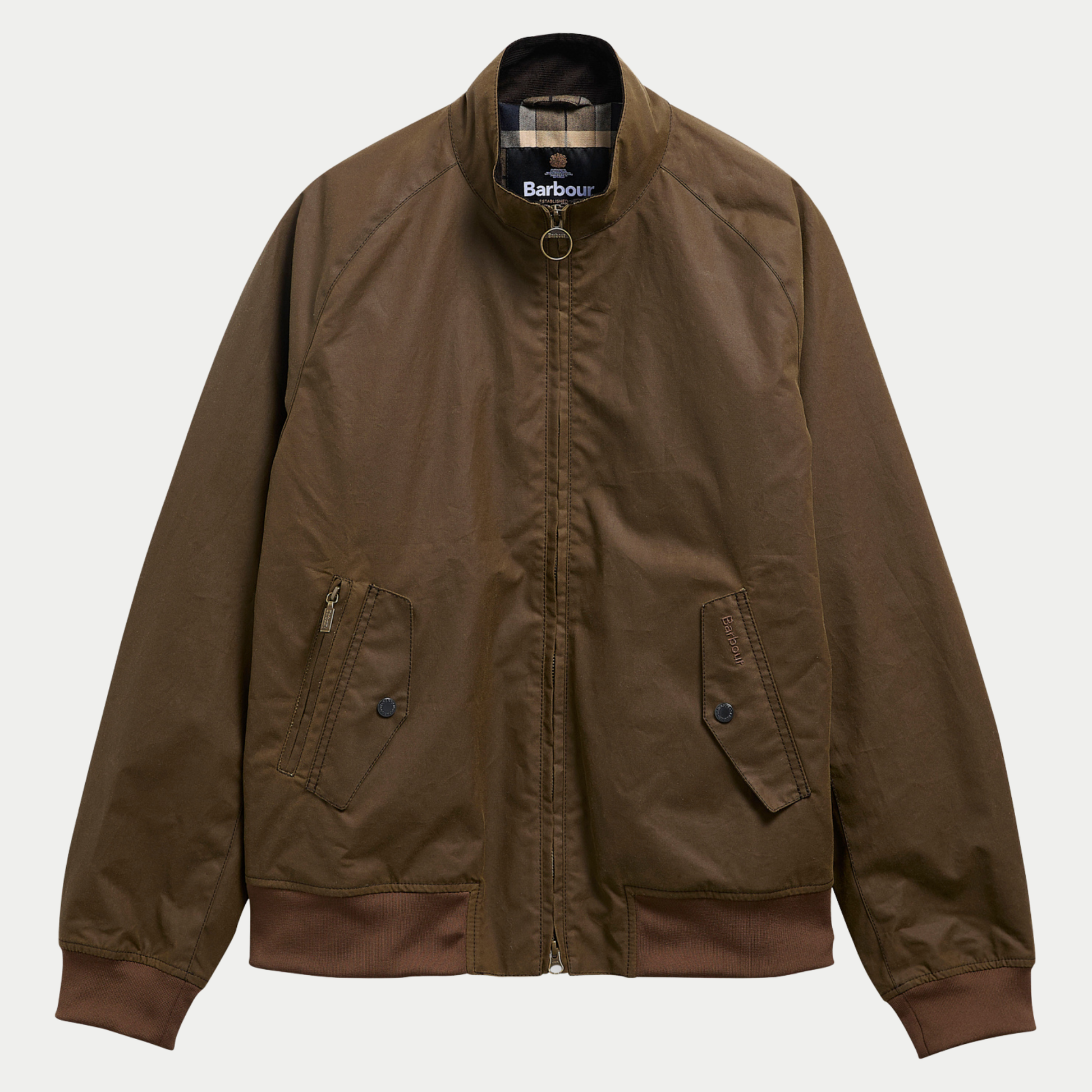 Blouson ciré Chelsea marron Barbour à plat, col dressé sur doublure tartan, zip laiton à anneau et poches à rabat