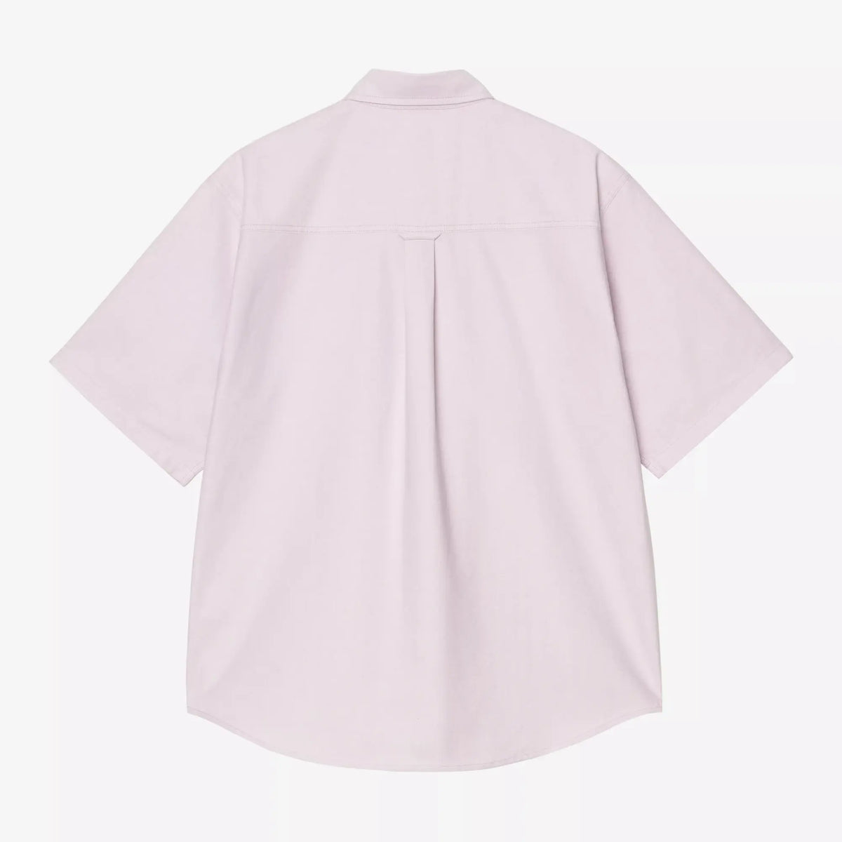Dos de la chemise Braxton lilas pâle : empiècement d'épaules, pli d'aisance central, base arrondie, coupe ample