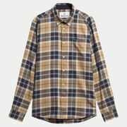 Chemise Barbour Fortrose en tartan Birchwood Dress beige camel et marine, col boutonné, vue de face à plat