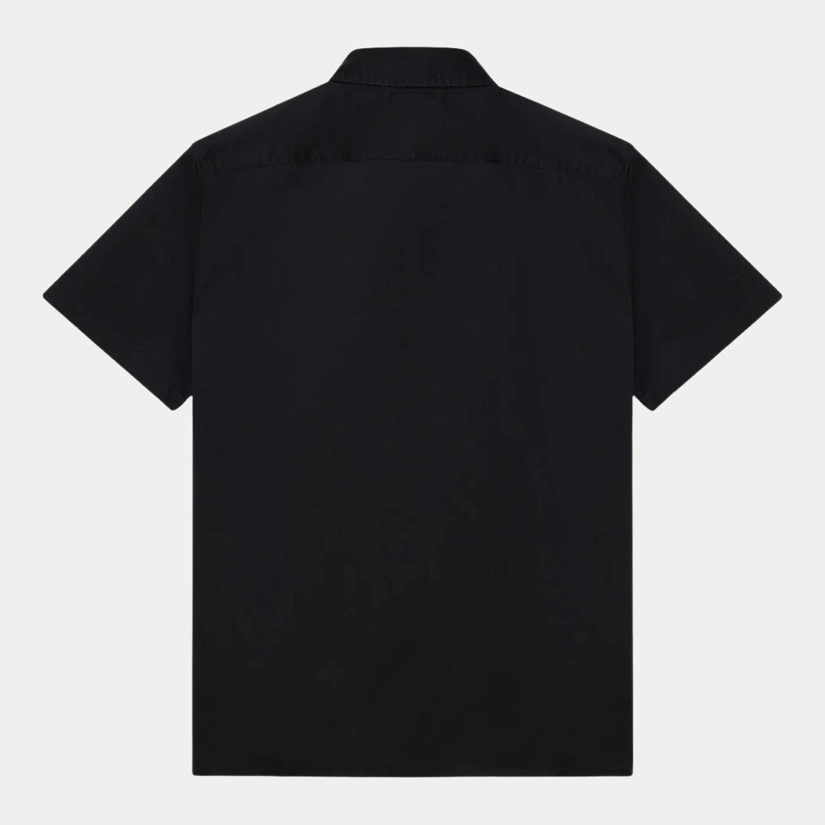Chemise Service noire vue de dos, empiècement d'épaule surpiqué et tombé droit
