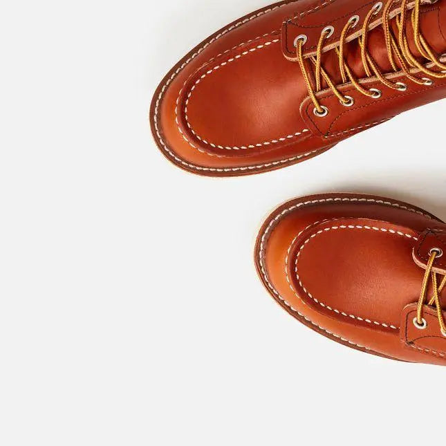 Classic Moc Toe Oro Legacy Red Wing - semelle Traction Tred crantée vue de dessous