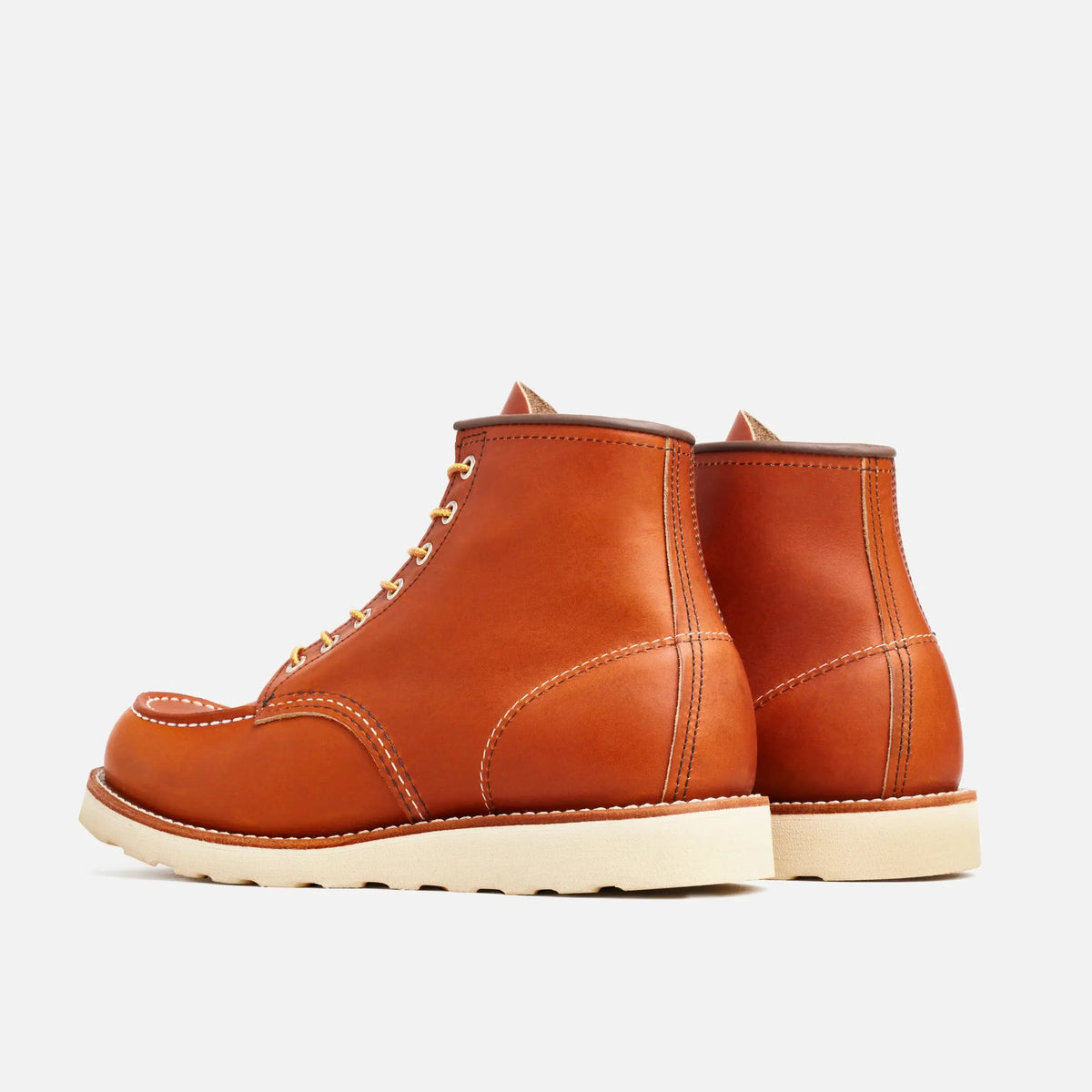Classic Moc Toe Oro Legacy Red Wing - paire de dos, talon et coutures