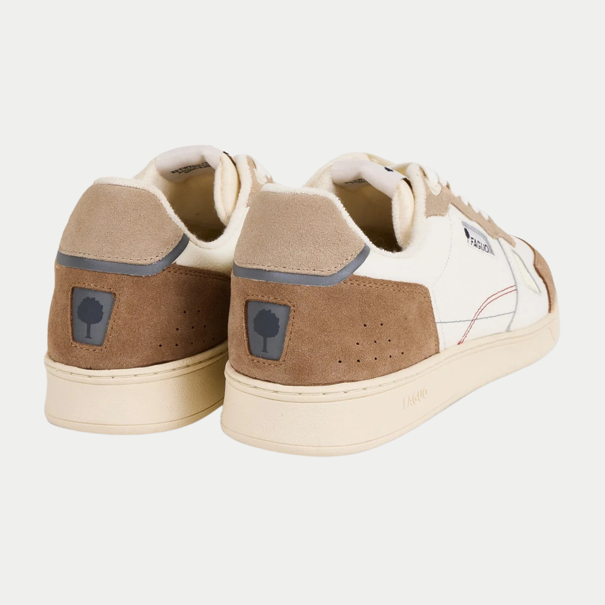 Baskets Commute 1 Faguo vues de dos : talons en suède camel, logo arbre réfléchissant gris et col en suède beige