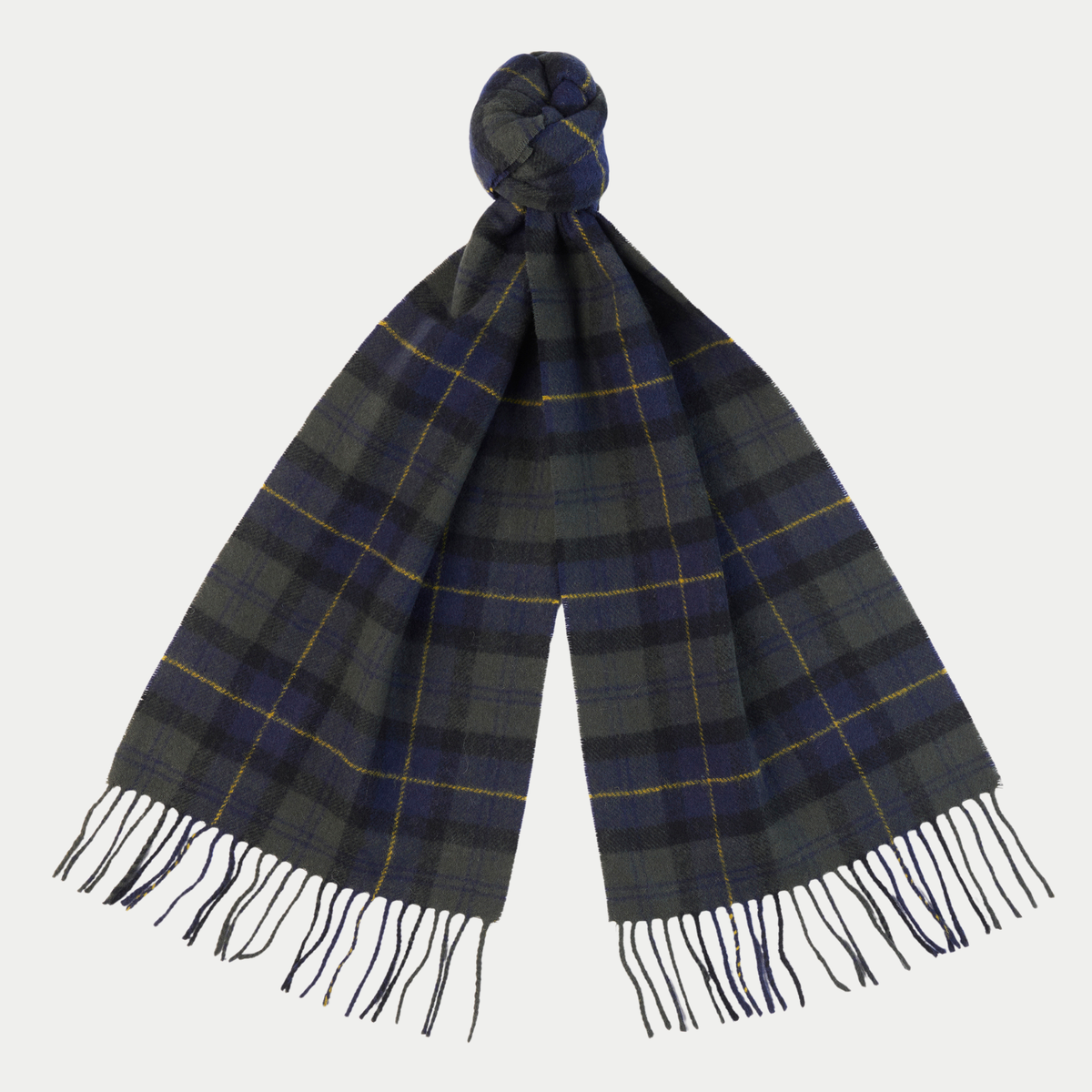 Écharpe Barbour en laine d’agneau nouée, tartan vert foncé et bleu marine à fins filets jaune moutarde.