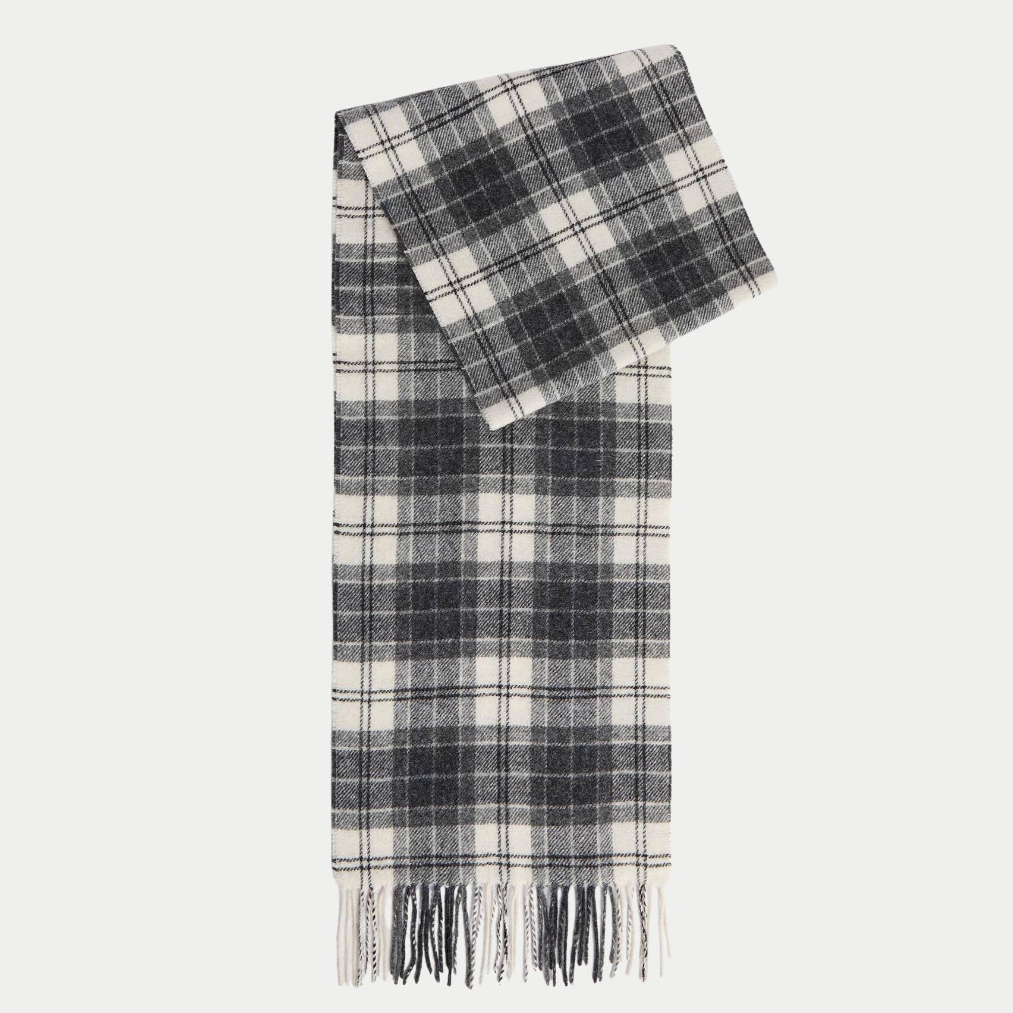 Écharpe Barbour Monochrome Tartan à carreaux anthracite et écru, pliée à plat, franges torsadées en bas