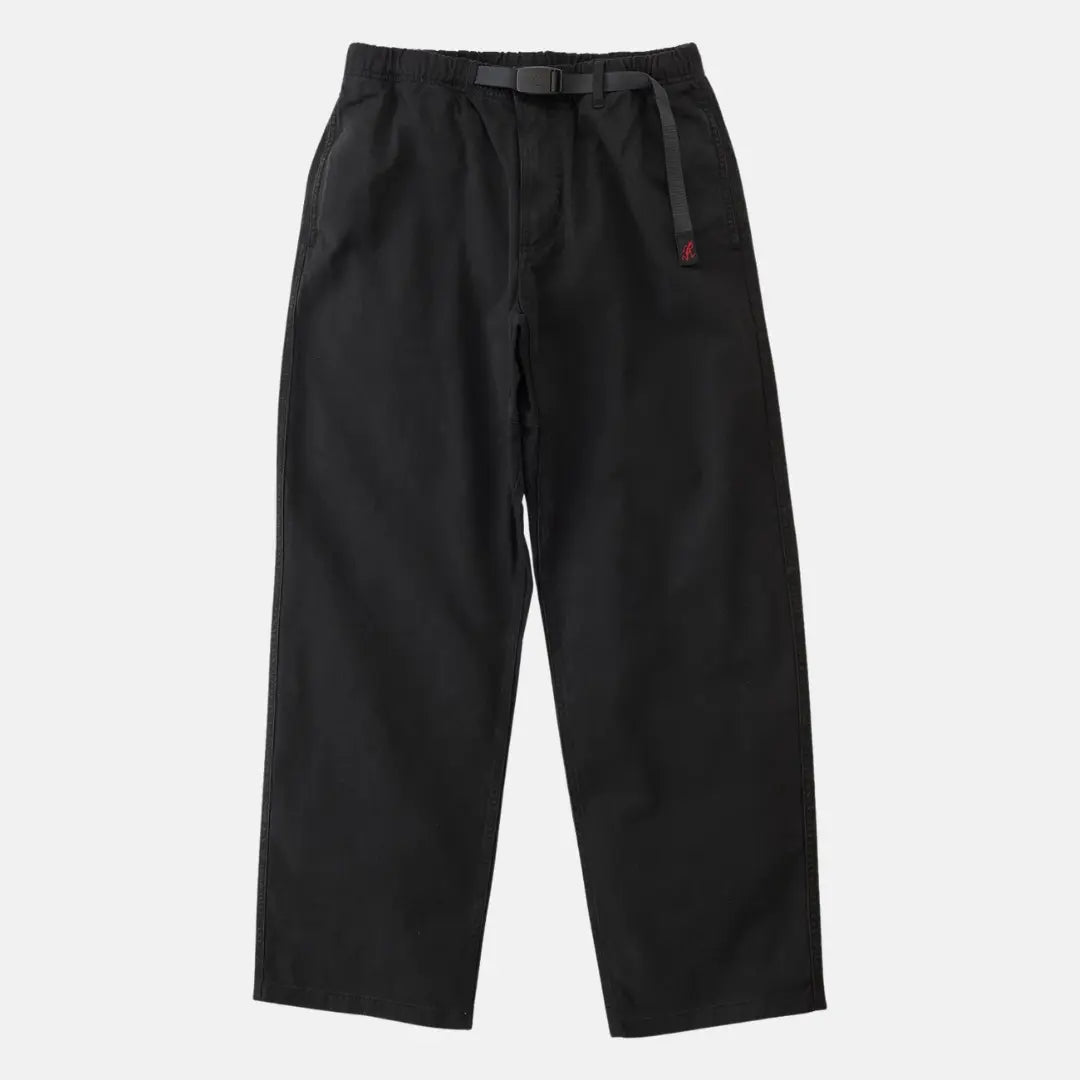 G-pant Straight Fit noir Gramicci à plat, ceinture sangle intégrée à boucle et patch logo rouge