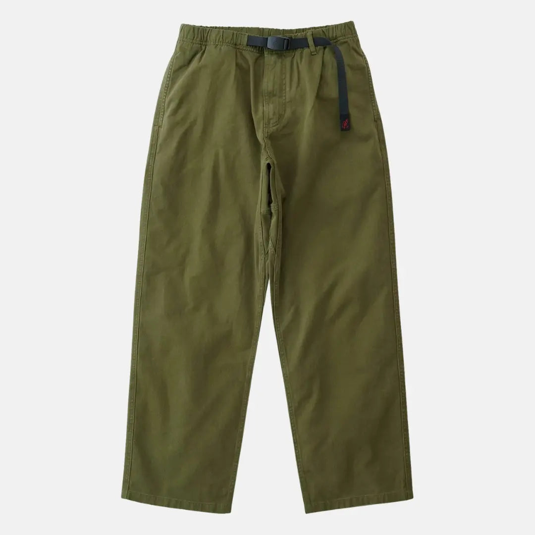 G-pant Straight Fit Gramicci en toile de coton vert olive foncé, ceinture sangle à boucle, vue de face à plat