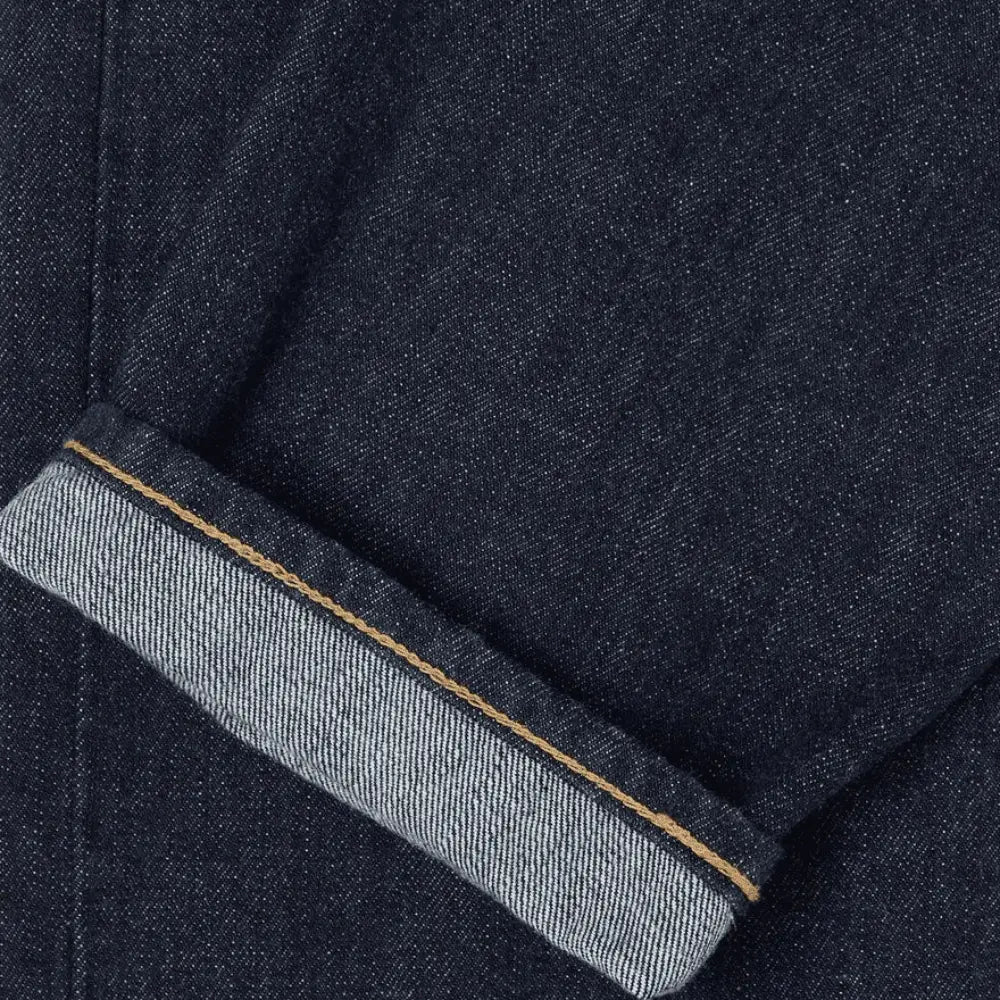 Ourlet retroussé du jean Selvedge Regular Tapered, envers clair du denim Kurabo et surpiqûre ocre