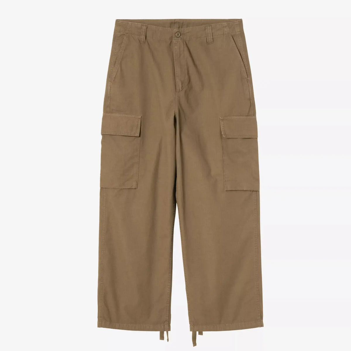 Kade Cargo Pant Dark Beech à plat de face, ripstop de coton kaki, deux poches cargo à rabat et jambe large