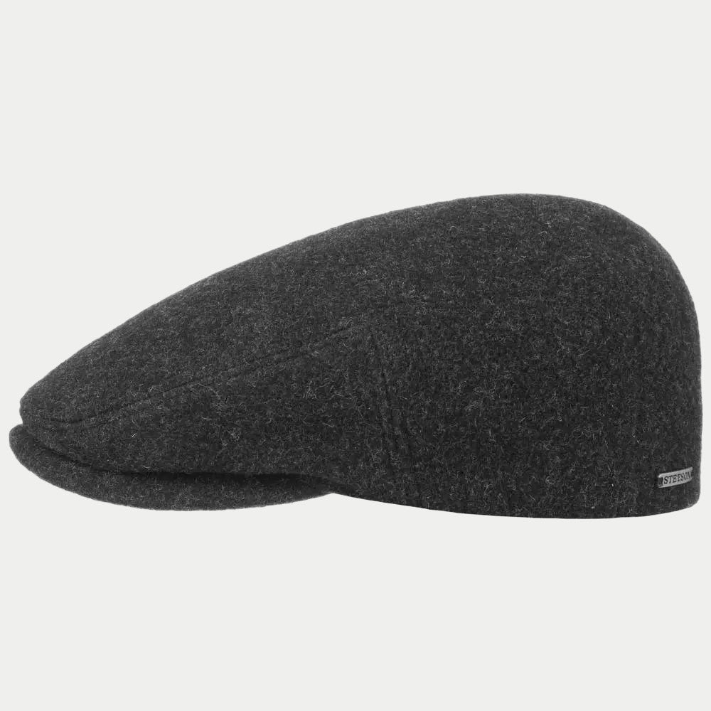 Casquette Kent anthracite de profil, oreillettes rangées sous la calotte