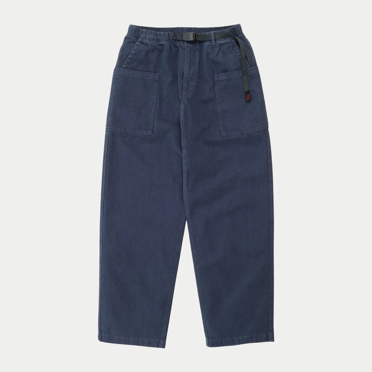 Pantalon Relaxed Hemp Deep Blue Gramicci - packshot face à plat, ceinture sanglée et grandes poches plaquées