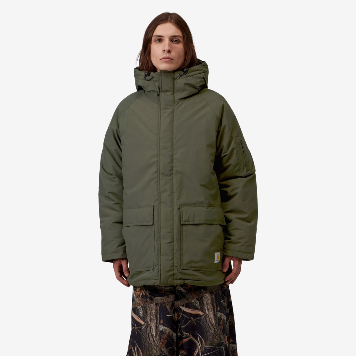 Parka Stanwood Carhartt WIP Cypress portée fermée jusqu'au col, poches plaquées à rabat
