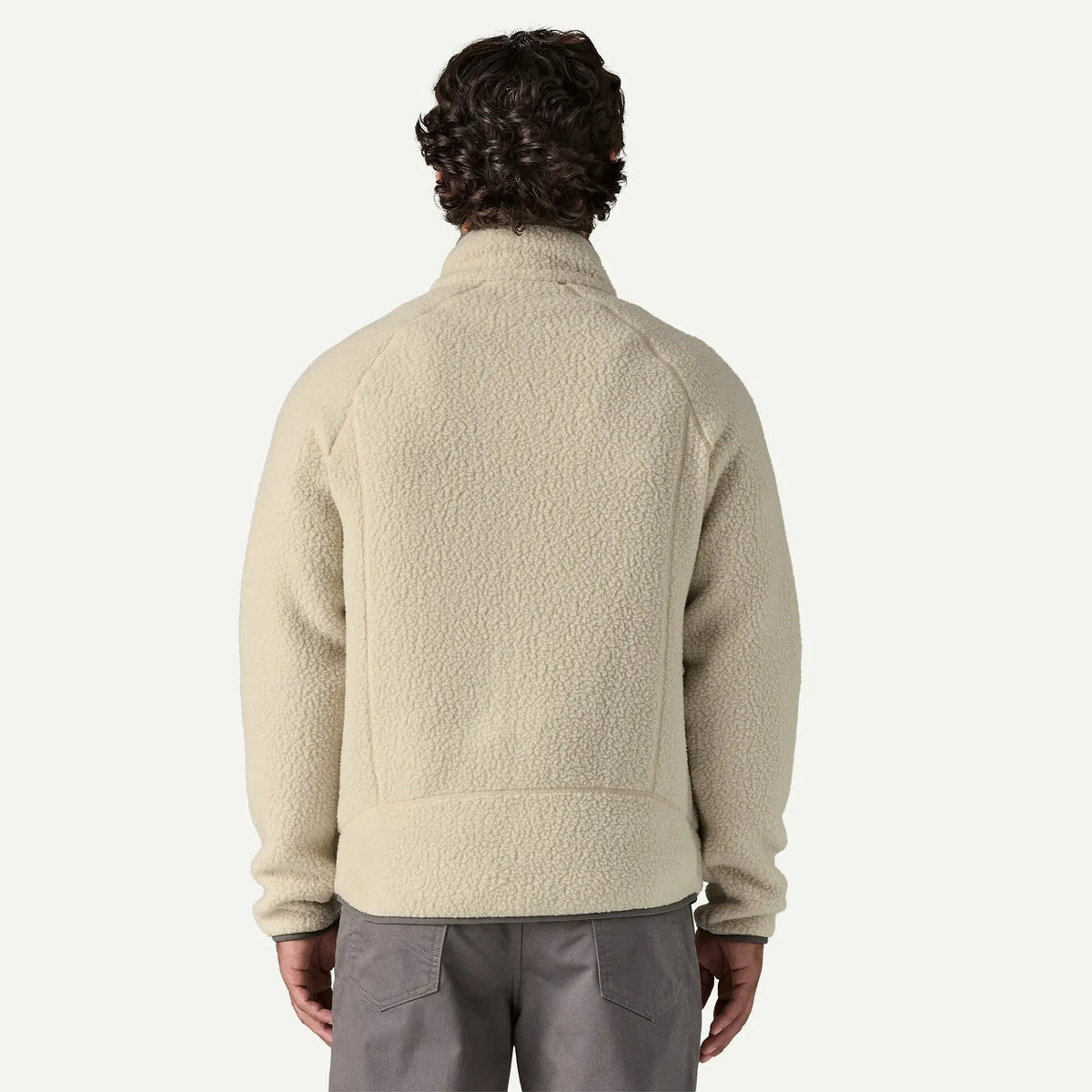 Retro Pile Jacket Pelican vu de dos, sherpa écru et empiècement au bas du dos