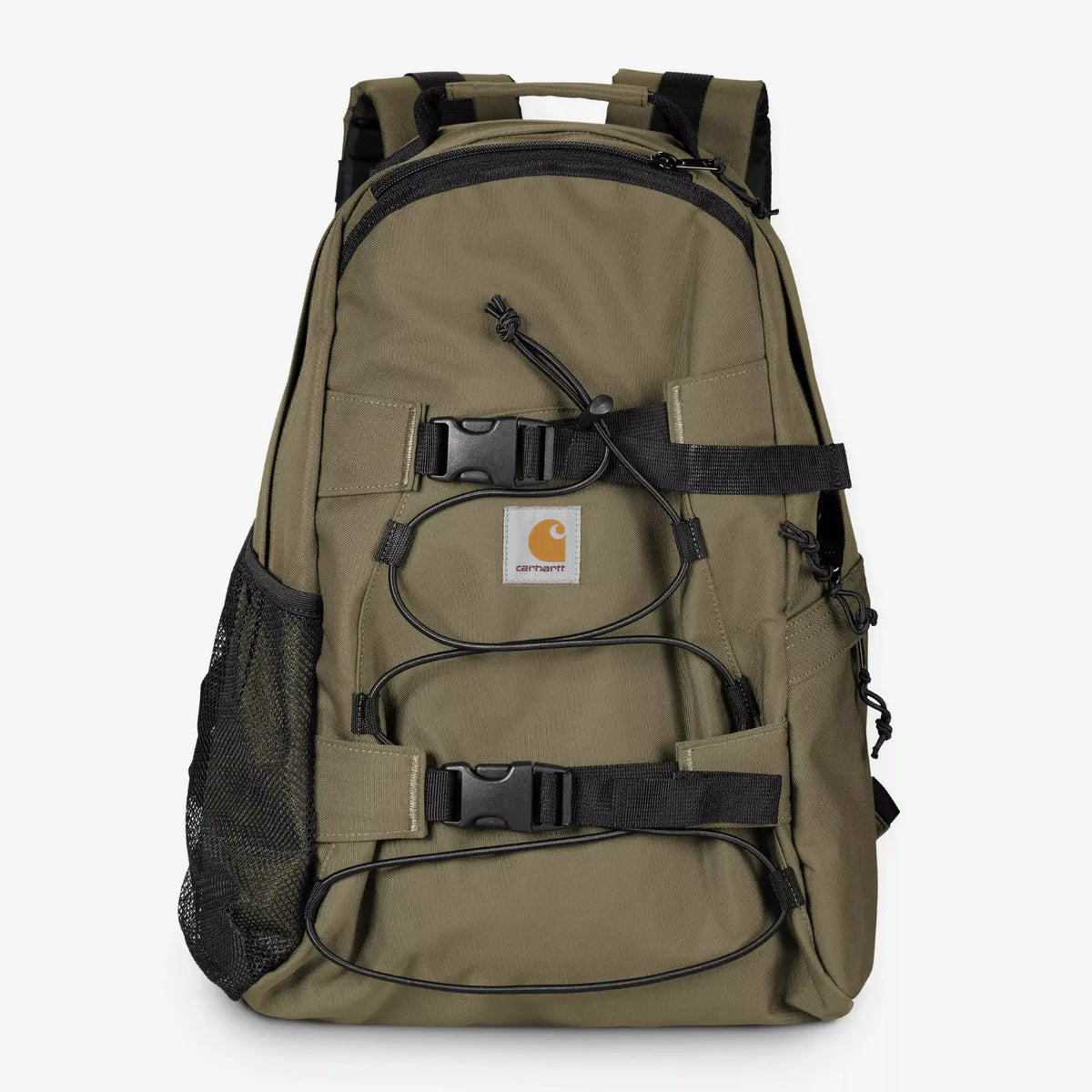 Sac à dos Kickflip kaki Brass de face, deux sangles à clip, lacet élastique et étiquette carrée Carhartt