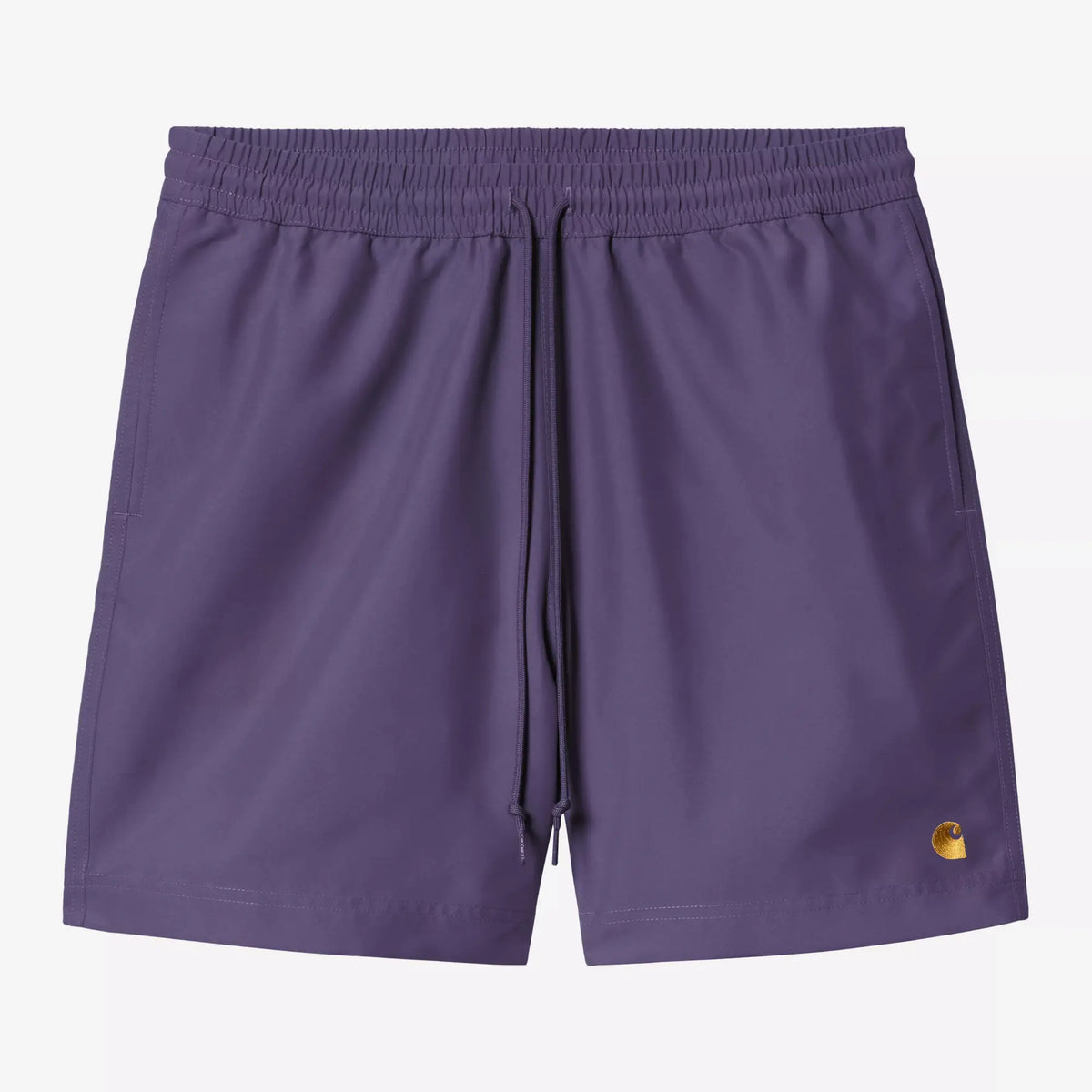 Short de bain Chase violet prune à plat de face, taille élastiquée à cordon et logo brodé doré en bas