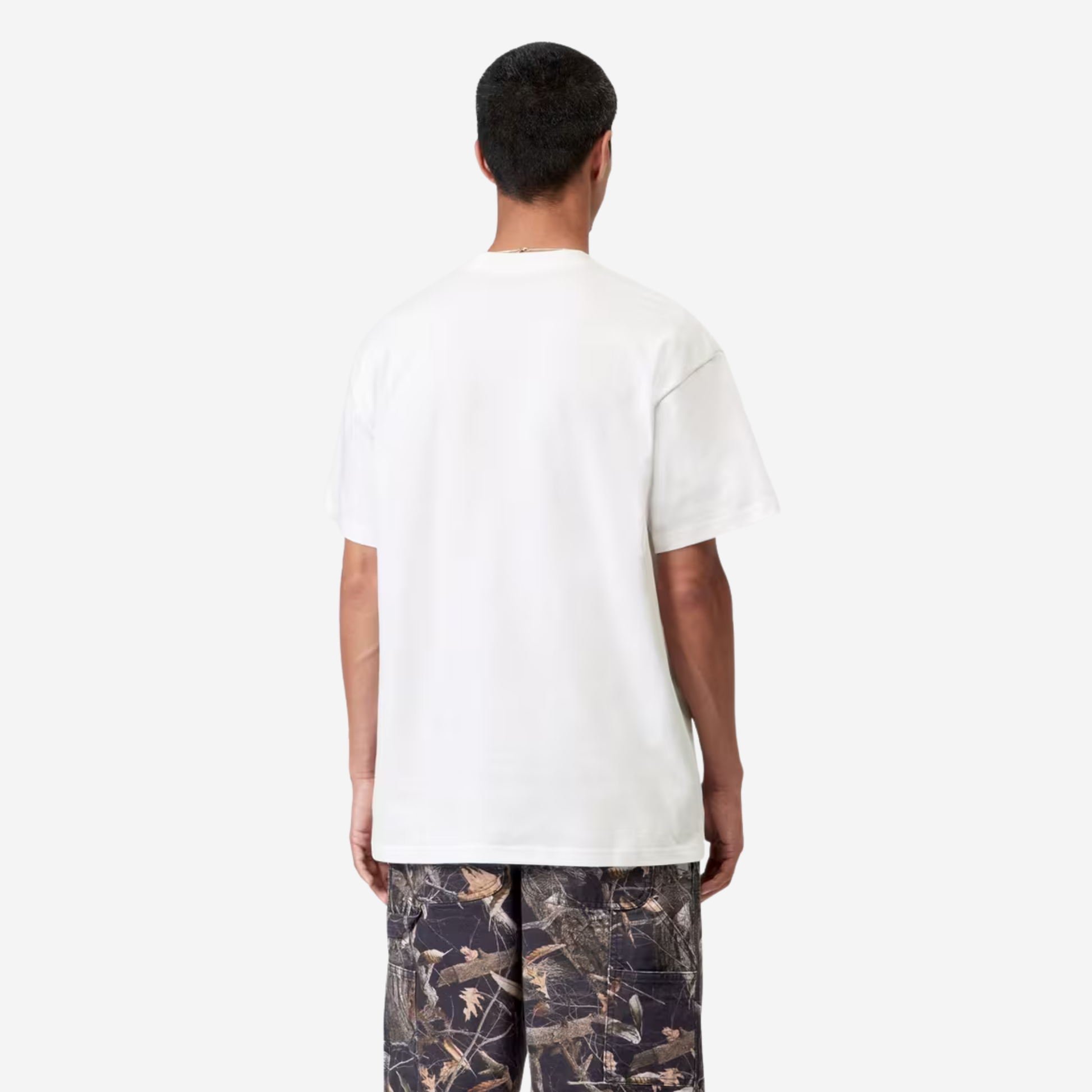 T-shirt Animated Ducks blanc Carhartt WIP porté de dos, épaules tombantes et manches larges