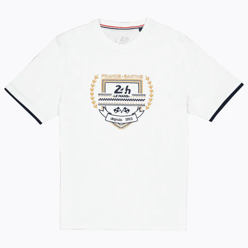 T-shirt blanc à plat, écusson brodé 24h Le Mans aux lauriers dorés et bords de manches bleu marine
