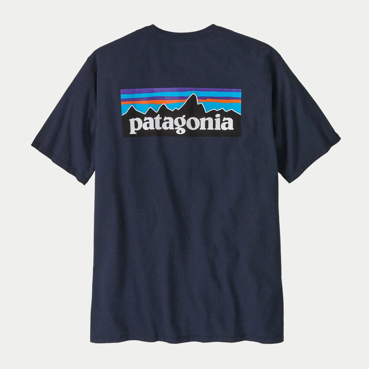 T-shirt P-6 Logo Responsibili-Tee bleu marine, dos avec le logo P-6 Patagonia sérigraphié