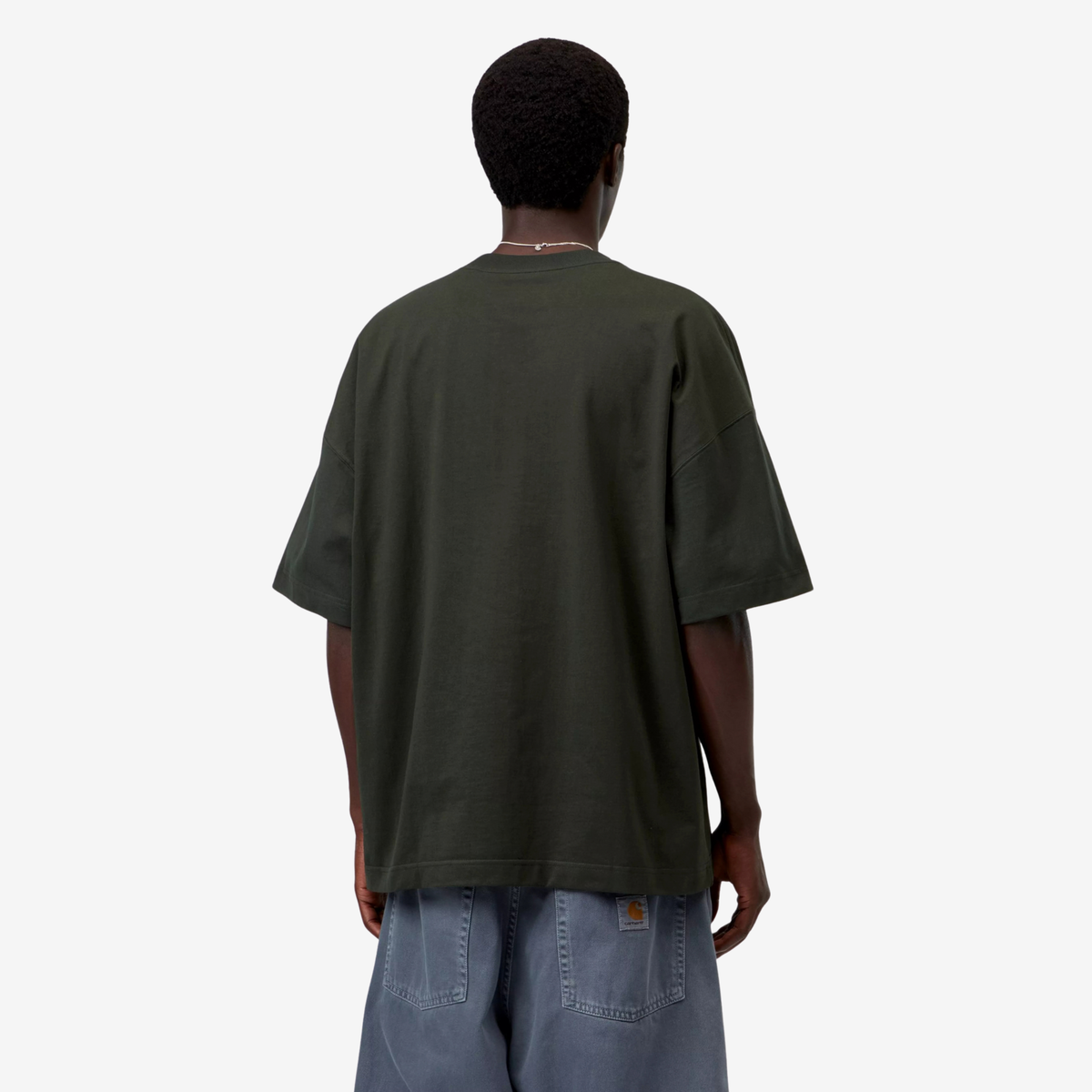 T-shirt Work Pocket Carhartt WIP Raven porté de dos, épaules tombantes