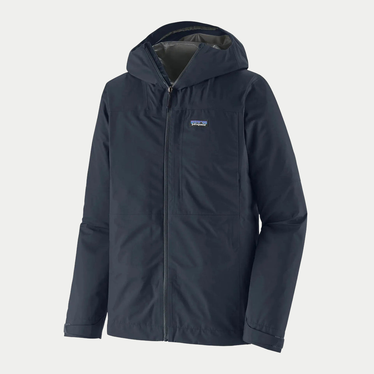 Veste imperméable Boulder Fork Rain Patagonia Smolder Blue, à plat de face, capuche relevée et zip fermé