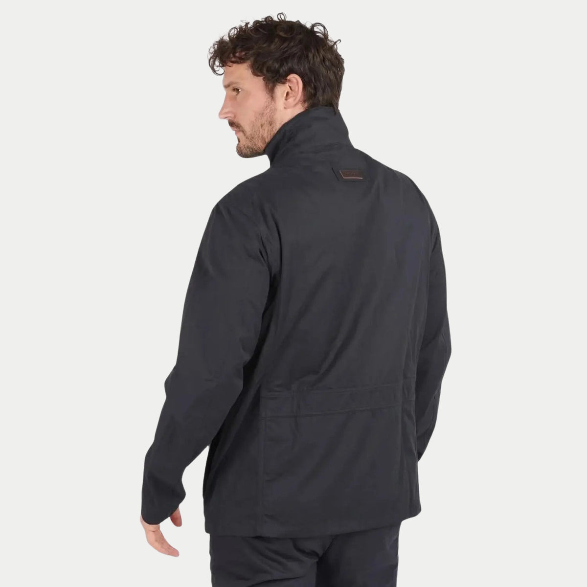 Dos de la Sanderling Bleu Marine : empiècement de taille et badge cuir sous le col