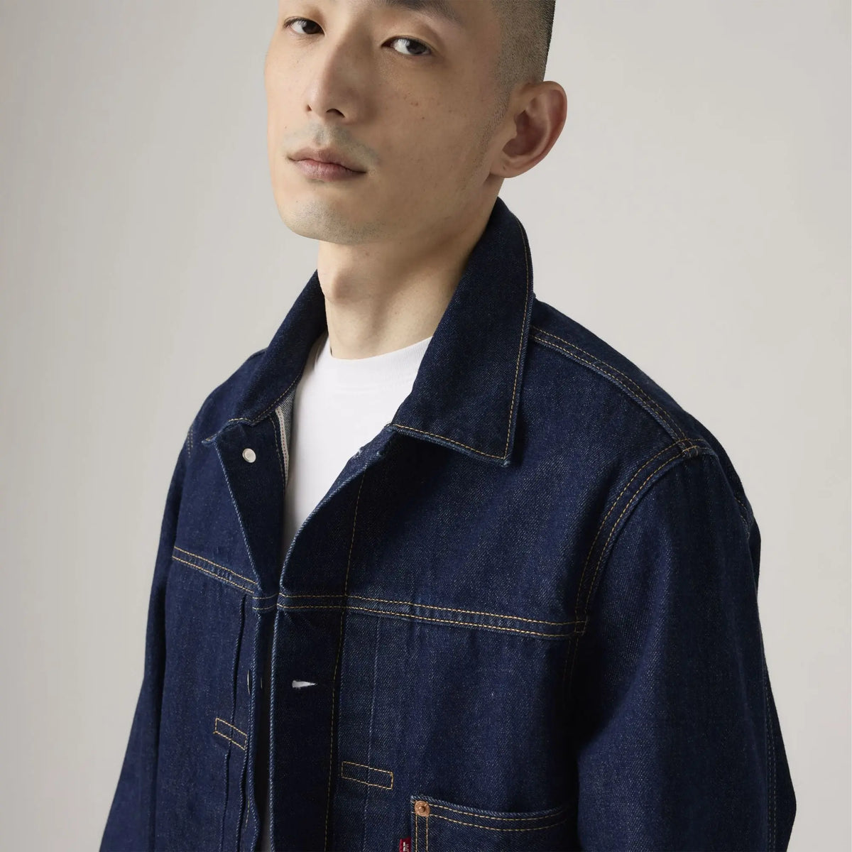 Veste Levi's Type I Trucker New Selvedge Rinse T de trois quarts, col ouvert et empiècement d'épaule